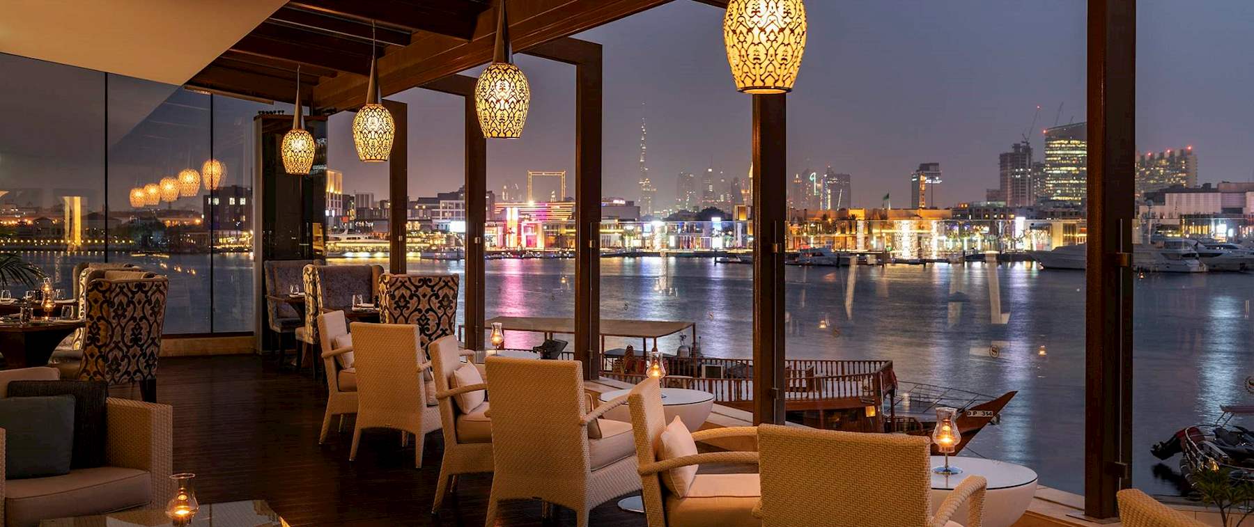 Sunset with delicious drinks during happy hour Vivaldi Dubai